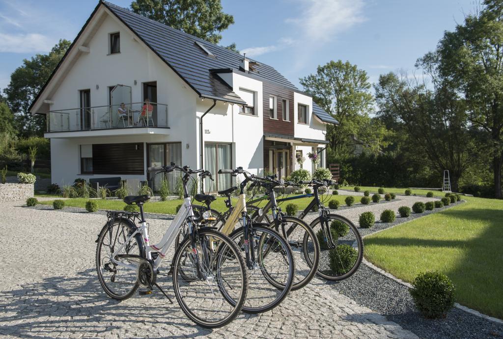 Apartamenty U Harrego I Przy Stawie Spa Z Klimatyzacja, Balia, Sauna, Ogrodem I Parkingiem Kudowa-Zdroj Dış mekan fotoğraf